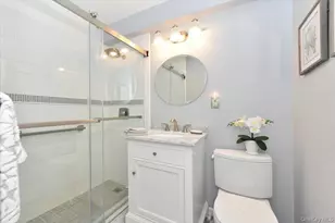 60 Hempstead Ave, Lynbrook, NY 11563 - Photo 18