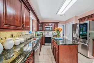 28 Winfield Davis Dr, Coram, NY 11727 - Photo 16