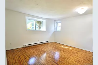 2 Dunes Lane #Lower Level, Port Washington, NY 11050 - Photo 2