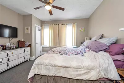 127 Smith Street, Lynbrook, NY 11563 - Photo 6