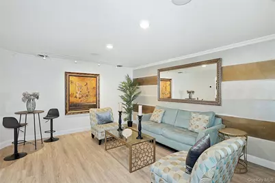 5 Fieldway Court, Huntington, NY 11743 - Photo 6