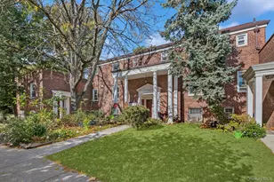 147-35 Village Rd, Briarwood, NY 11435 - Photo 18