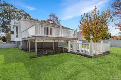 25 Estate Road, Smithtown, NY 11787 - Photo 30