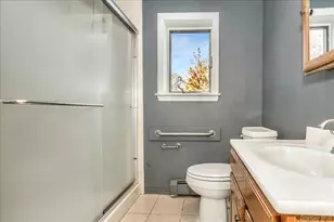 25 Estate Rd, Smithtown, NY 11787 - Photo 24