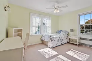 29 Summit Ave, Lynbrook, NY 11563 - Photo 18