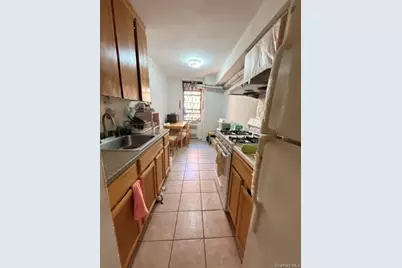 83-30 Vietor Avenue #617, Elmhurst, NY 11373 - Photo 4