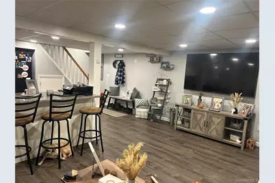 313 Lexington Avenue, West Babylon, NY 11704 - Photo 16