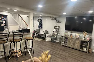 313 Lexington Ave, West Babylon, NY 11704 - Photo 16