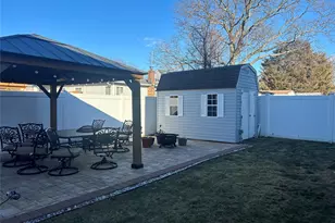 313 Lexington Ave, West Babylon, NY 11704 - Photo 24