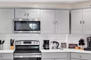 26 Hillside Ter, Wallkill, NY 12589 - Photo 6