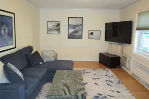 43 N Forest Ave, Rockville Centre, NY 11570 - Photo 14