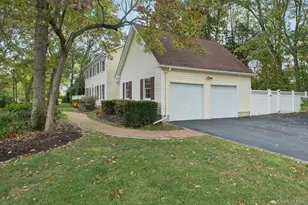 17 Sunwood Dr, Miller Place, NY 11764 - Photo 32