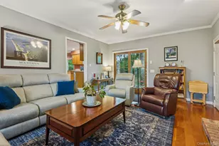 17 Sunwood Dr, Miller Place, NY 11764 - Photo 12