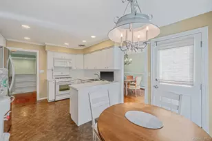 2994 Lonni Ln, Merrick, NY 11566 - Photo 12