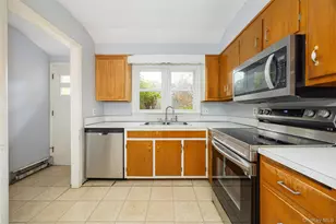 19 Timberline Dr, Poughkeepsie, NY 12603 - Photo 12