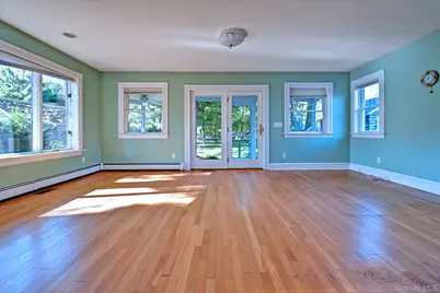 214 Foster Avenue, Sayville, NY 11782 - Photo 12