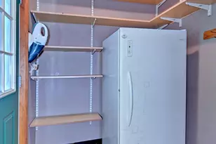 214 Foster Ave, Sayville, NY 11782 - Photo 10