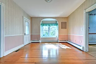 214 Foster Ave, Sayville, NY 11782 - Photo 6