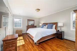 3 Cash Ln, Rockville Centre, NY 11570 - Photo 12