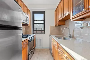 69-60 108th St, Forest Hills, NY 11375 - Photo 14