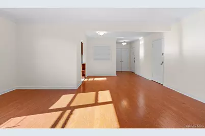 69-60 108th Street #719, Forest Hills, NY 11375 - Photo 4