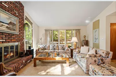 33 Sherwood Lane, East Hampton, NY 11937 - Photo 4