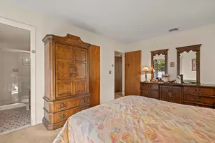 33 Sherwood Ln, East Hampton, NY 11937 - Photo 16