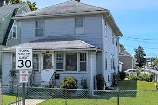 303 Bayview Ave, Inwood, NY 11096 - Photo 2