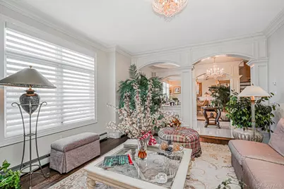 35 Savona Court, New York, NY 10309 - Photo 8