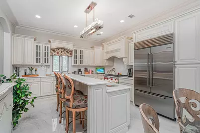 35 Savona Court, New York, NY 10309 - Photo 14