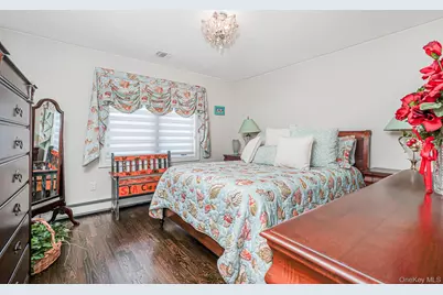 35 Savona Court, New York, NY 10309 - Photo 30