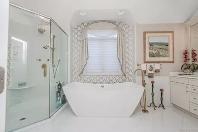 35 Savona Court, New York, NY 10309 - Photo 28