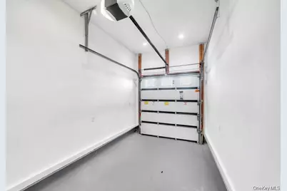 3562 Raven Street, Levittown, NY 11756 - Photo 32