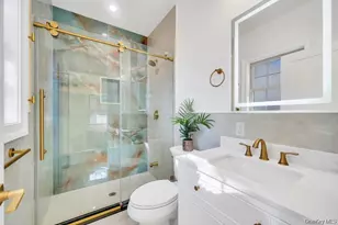 3562 Raven St, Levittown, NY 11756 - Photo 26