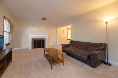 4 Francis Avenue, West Nyack, NY 10960 - Photo 2