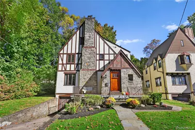 19 Huntwood Place, Mount Vernon, NY 10552 - Photo 2