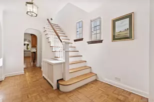 19 Huntwood Pl, Mount Vernon, NY 10552 - Photo 4