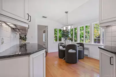 19 Huntwood Place, Mount Vernon, NY 10552 - Photo 14