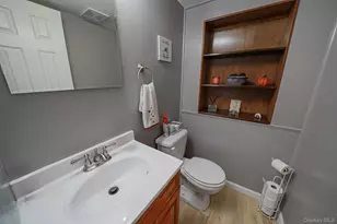 11 Bartlett Commons, Yaphank, NY 11980 - Photo 14