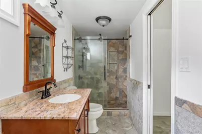 110 E Bartlett Road, Middle Island, NY 11953 - Photo 16