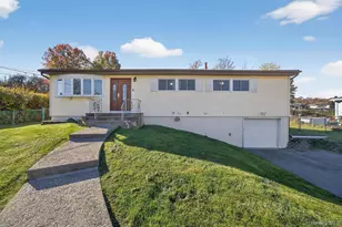 27 Cherrywood Dr, Goshen, NY 10924 - Photo 4