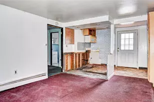 4 Parade Pl, New Windsor, NY 12553 - Photo 18