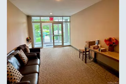 530 Dubois Avenue #2C, Valley Stream, NY 11581 - Photo 4