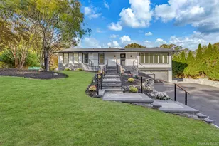 63 Woodland Ln, Smithtown, NY 11787 - Photo 2