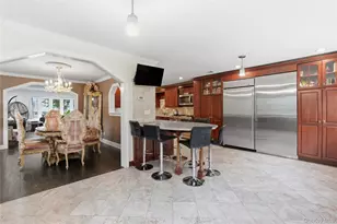 12 Flo Dr, Syosset, NY 11791 - Photo 8