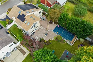 12 Flo Dr, Syosset, NY 11791 - Photo 2