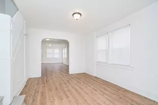 118-15 203rd St, Saint Albans, NY 11412 - Photo 8