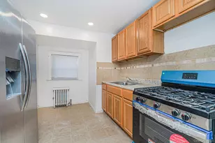 118-15 203rd St, Saint Albans, NY 11412 - Photo 12