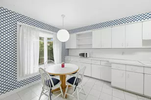 18 Dunhill Rd, Manhasset Hills, NY 11040 - Photo 8