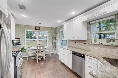 14 Chipmunk Trail, Coram, NY 11727 - Photo 10